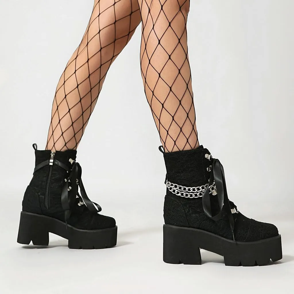 DINTAHA Goth Boots Platform Chunky Combat Boots With Chain Lace Up Gothic Shoes