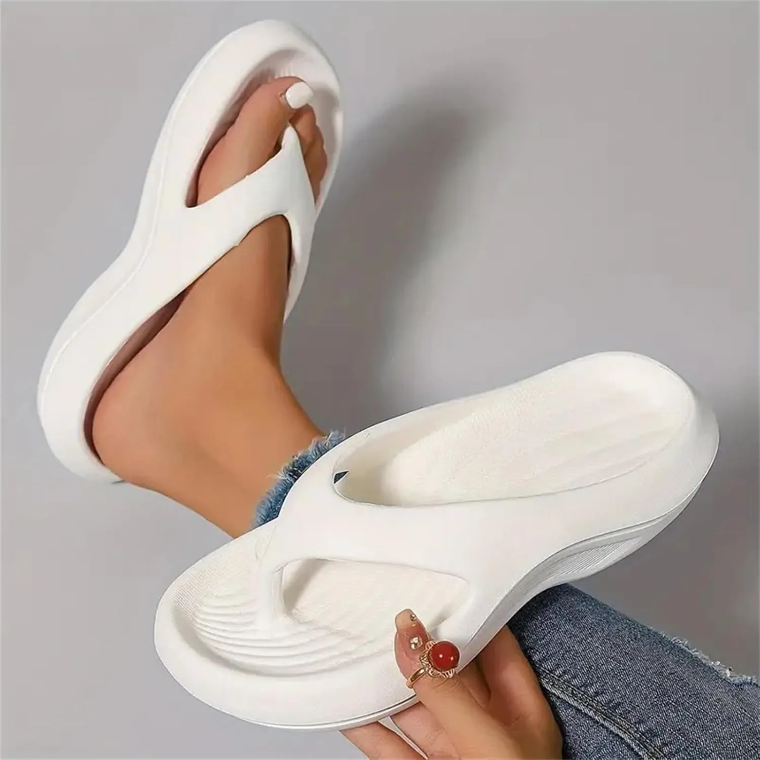 Pillow Flip Flops with Arch Support for Women Plantar Fasciitis Orthopedic Sandals Walking Platform Flipflops Pillow Soft Beach Shoes Non-slip Comfortable Lightweight Slippers Indoor and Outdoor
