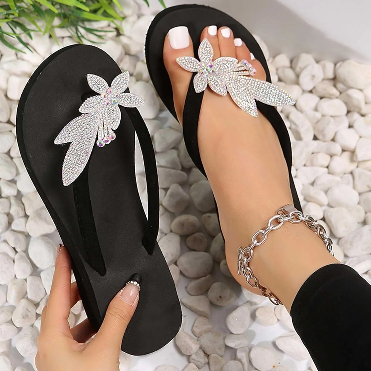 Rhinestone Boho Flip Flops Women Beach Holiday Clip Toe Slippers Comfort Platform Thong Slides Sandals Flat Flip-Flops