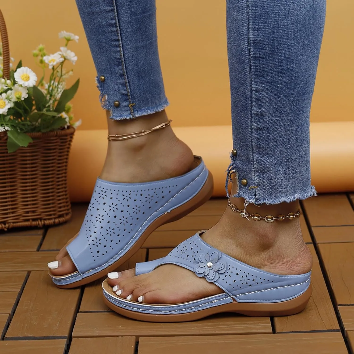 Womens Flip Flop Heels Cut Out Breathable Summer Flip-Flops Arch Support Floral Decor Wedge Comfort Walk Sandal