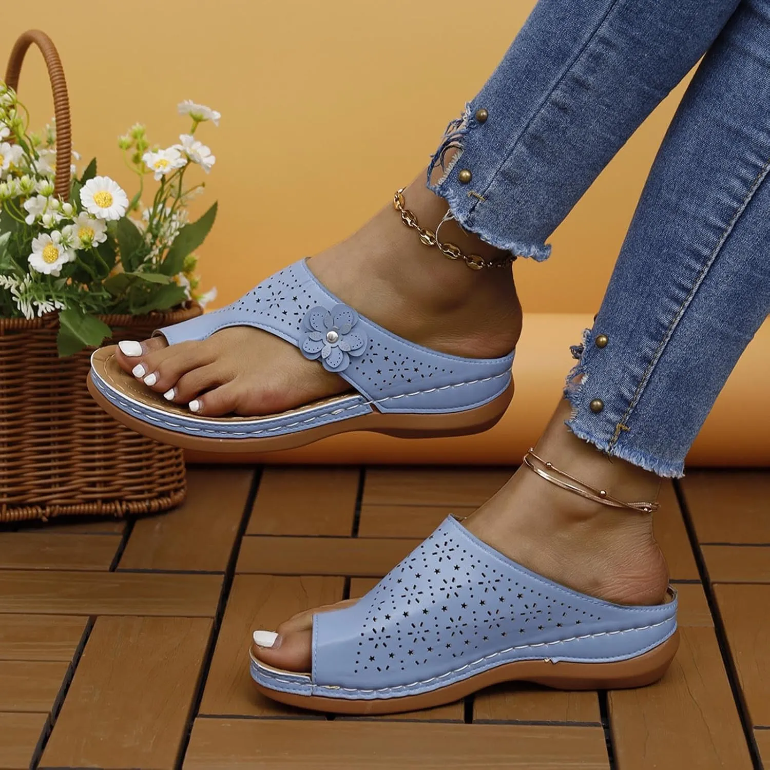 Womens Flip Flop Heels Cut Out Breathable Summer Flip-Flops Arch Support Floral Decor Wedge Comfort Walk Sandal